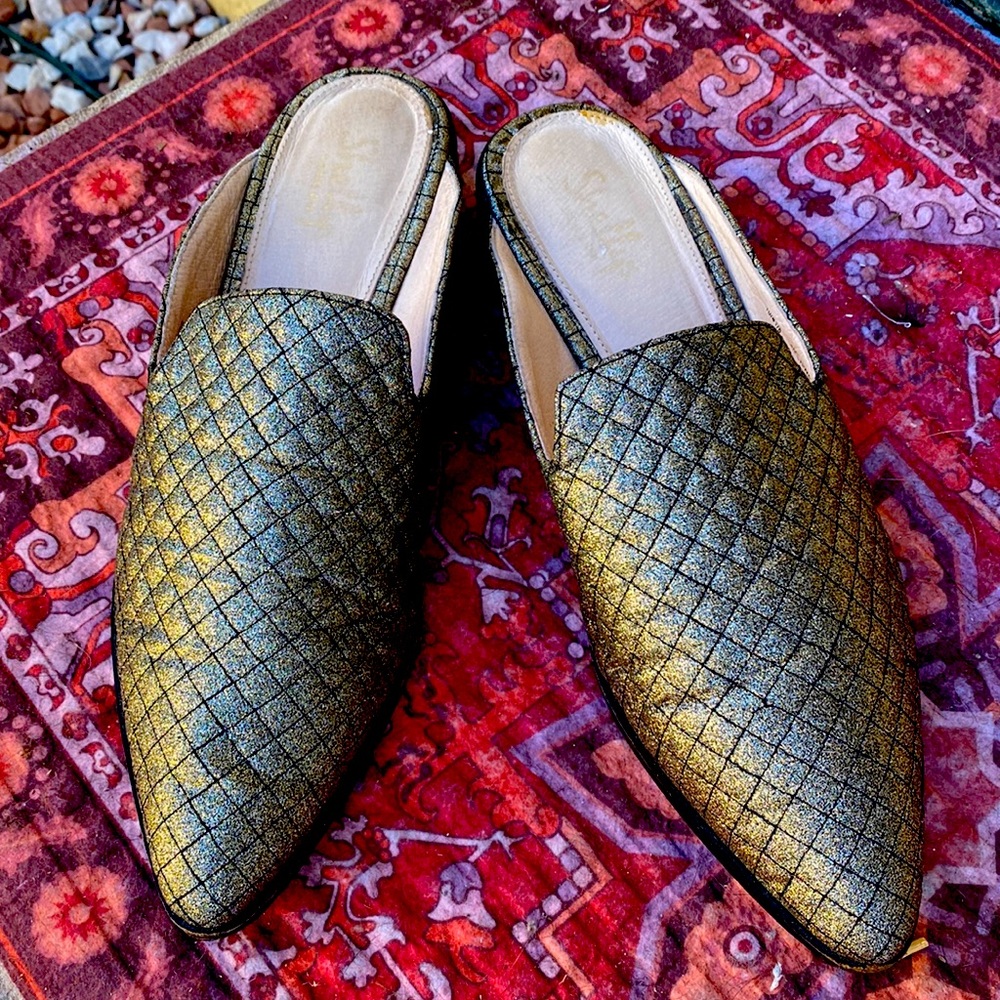 Shelly’s mules